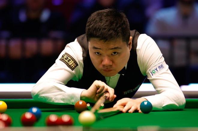 科斯蒂奇再 科斯蒂奇再