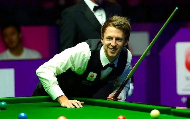 灯不断闪烁 灯不断闪烁