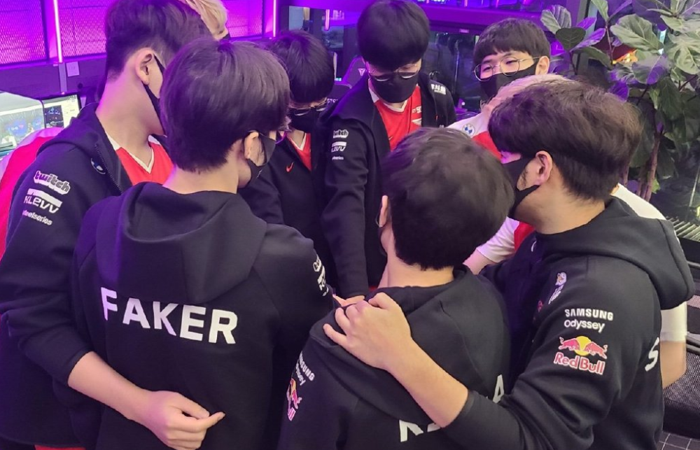 过球场边线 过球场边线